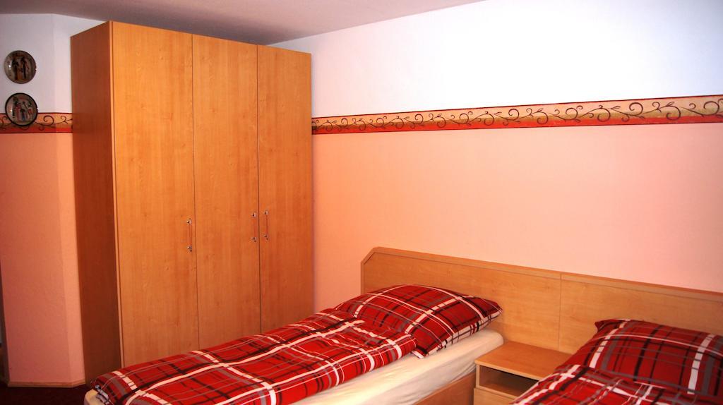 Gasthaus Adler Hotel Dietingen Room photo