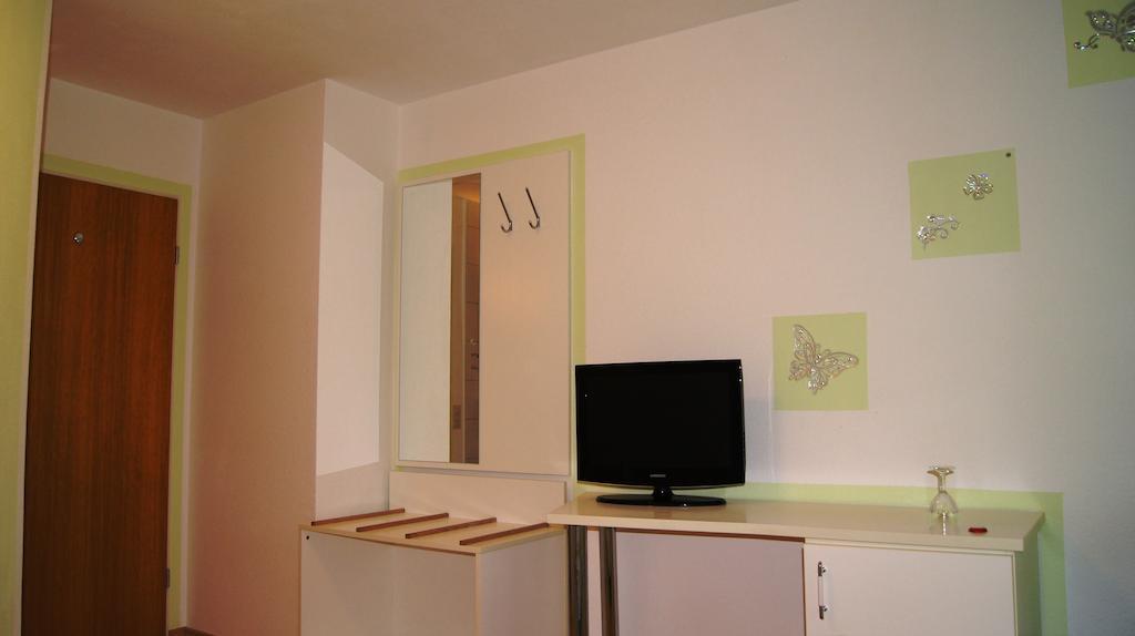 Gasthaus Adler Hotel Dietingen Room photo